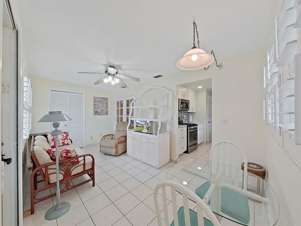 For Rent: $1,900 (2 beds, 2 baths, 1070 Square Feet)