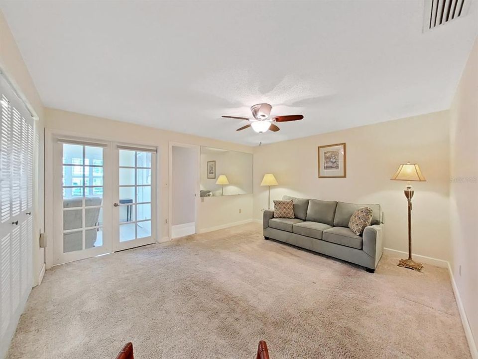 For Rent: $1,900 (2 beds, 2 baths, 1070 Square Feet)