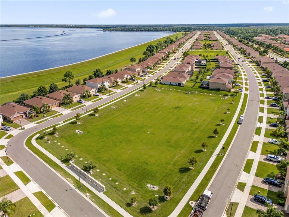 For Sale: $355,000 (3 beds, 2 baths, 1742 Square Feet)