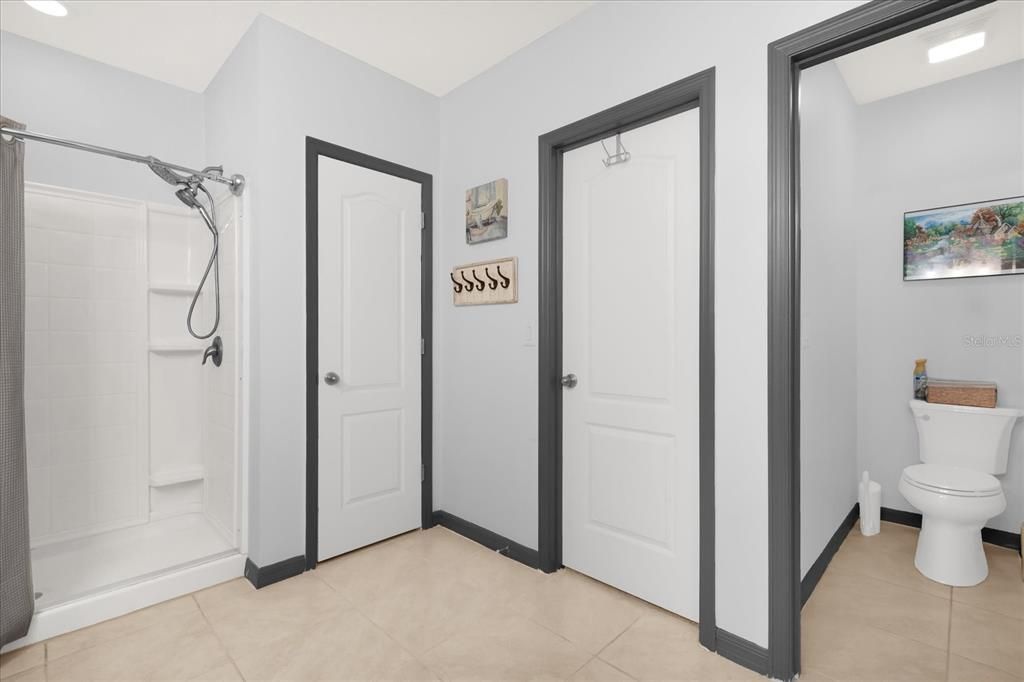 For Sale: $355,000 (3 beds, 2 baths, 1742 Square Feet)