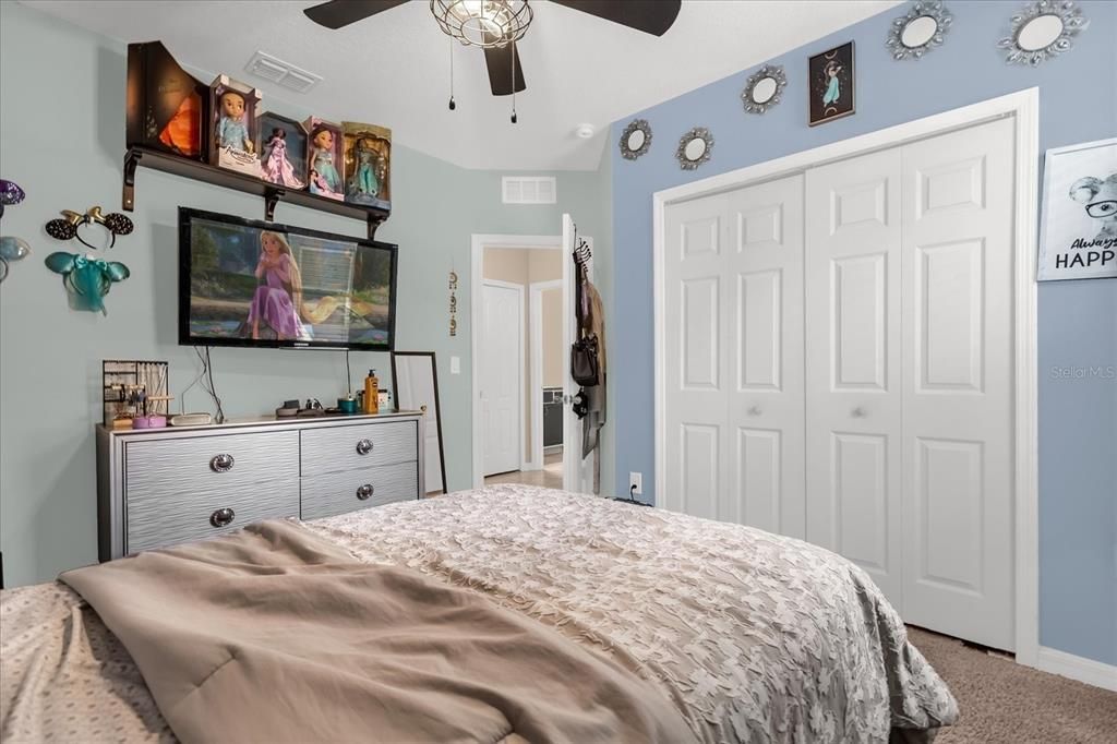 For Sale: $355,000 (3 beds, 2 baths, 1742 Square Feet)