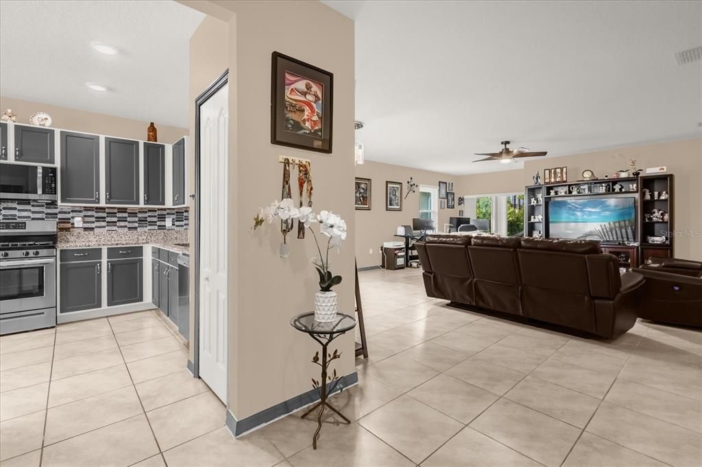 For Sale: $355,000 (3 beds, 2 baths, 1742 Square Feet)