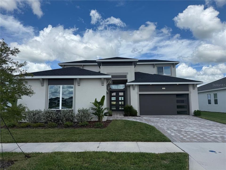 Недавно продано: $650,000 (4 спален, 3 ванн, 3589 Квадратных фут)