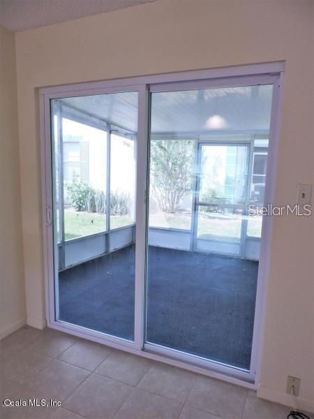 For Sale: $111,000 (2 beds, 1 baths, 891 Square Feet)