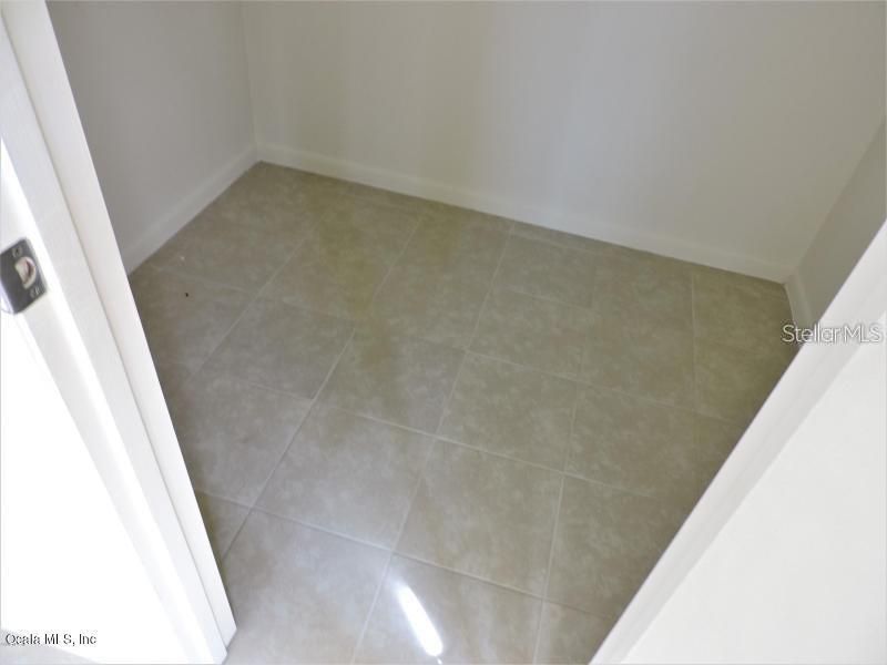 For Sale: $111,000 (2 beds, 1 baths, 891 Square Feet)