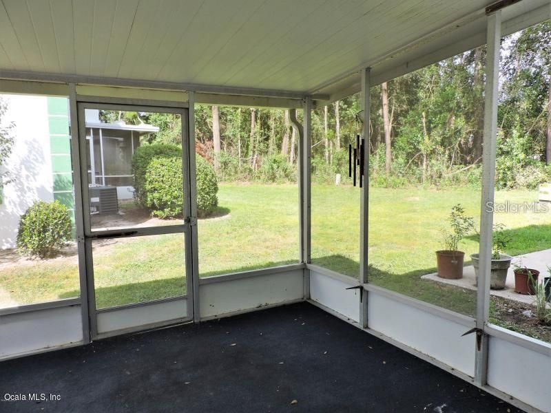 For Sale: $111,000 (2 beds, 1 baths, 891 Square Feet)