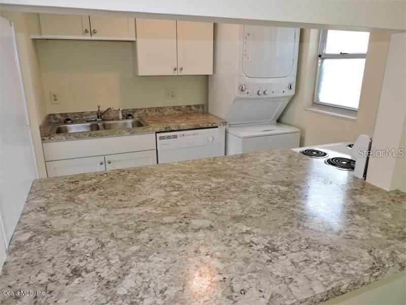 For Sale: $111,000 (2 beds, 1 baths, 891 Square Feet)