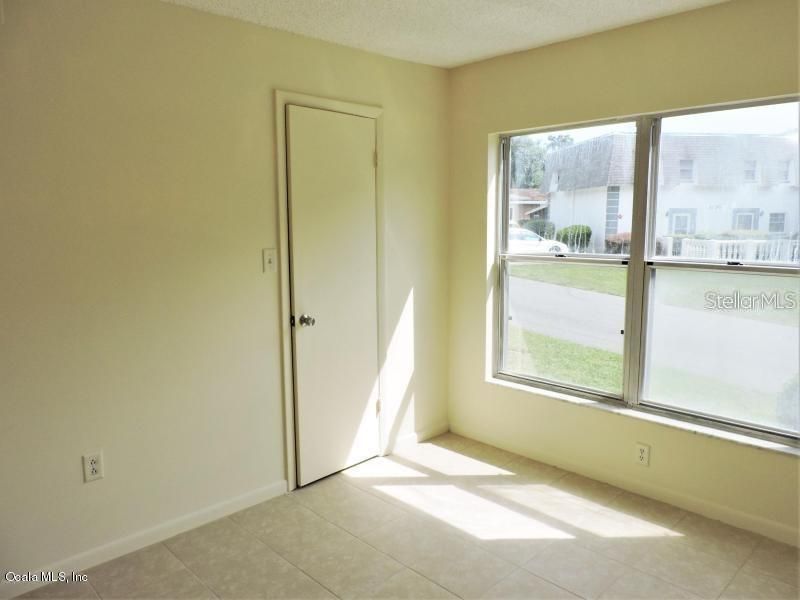 For Sale: $111,000 (2 beds, 1 baths, 891 Square Feet)