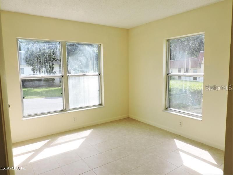 For Sale: $111,000 (2 beds, 1 baths, 891 Square Feet)