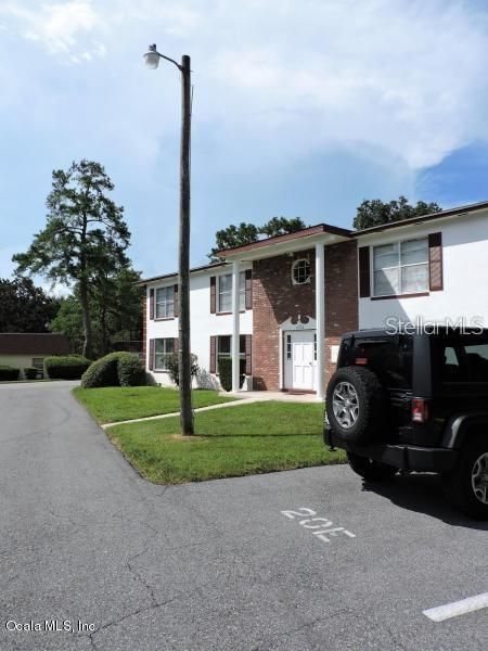 For Sale: $111,000 (2 beds, 1 baths, 891 Square Feet)