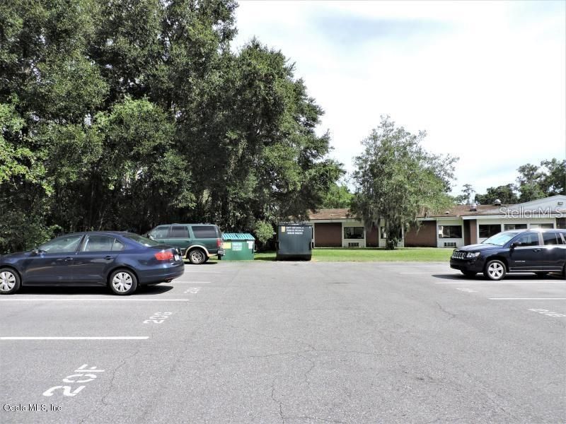 For Sale: $111,000 (2 beds, 1 baths, 891 Square Feet)