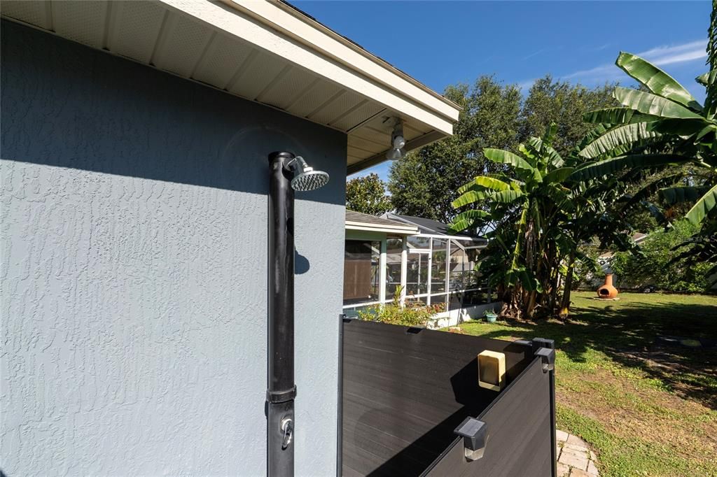 Active With Contract: $339,000 (3 beds, 2 baths, 1388 Square Feet)