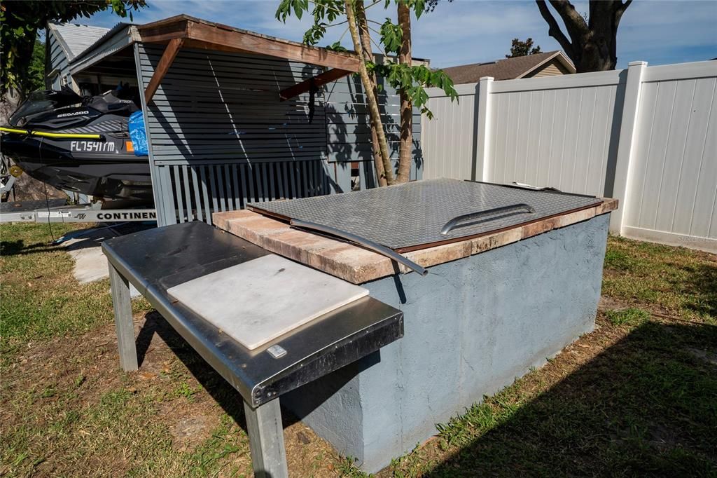 Active With Contract: $339,000 (3 beds, 2 baths, 1388 Square Feet)