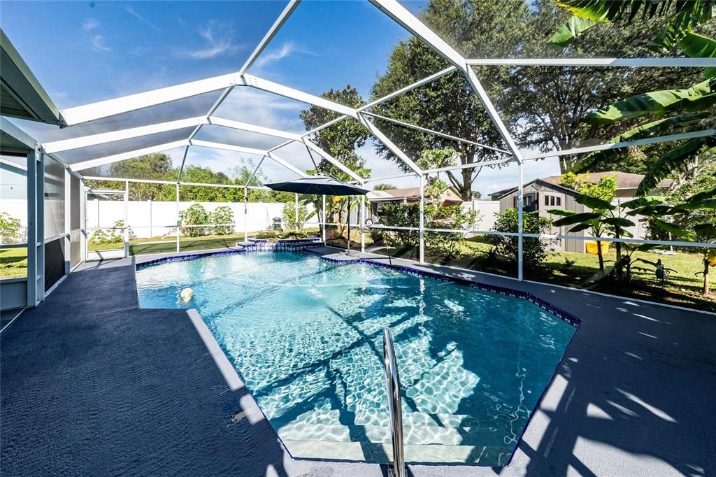 Active With Contract: $339,000 (3 beds, 2 baths, 1388 Square Feet)