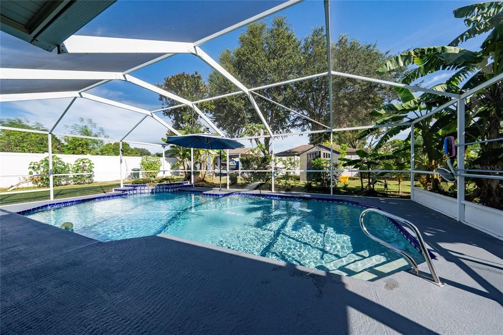 Active With Contract: $339,000 (3 beds, 2 baths, 1388 Square Feet)