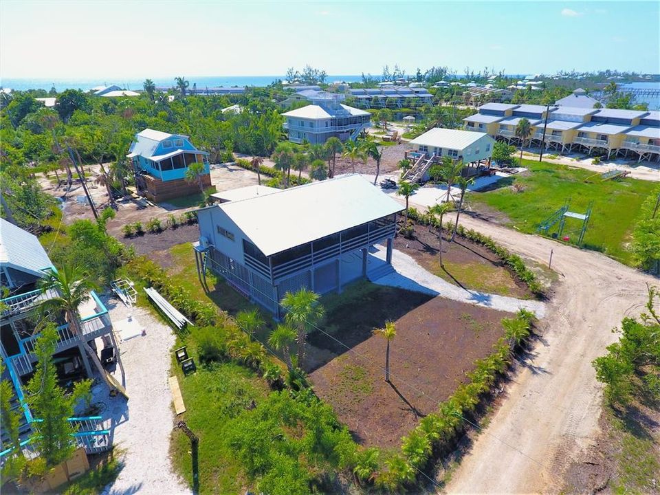 待售: $795,000 (2 贝兹, 2 浴室, 1056 平方英尺)