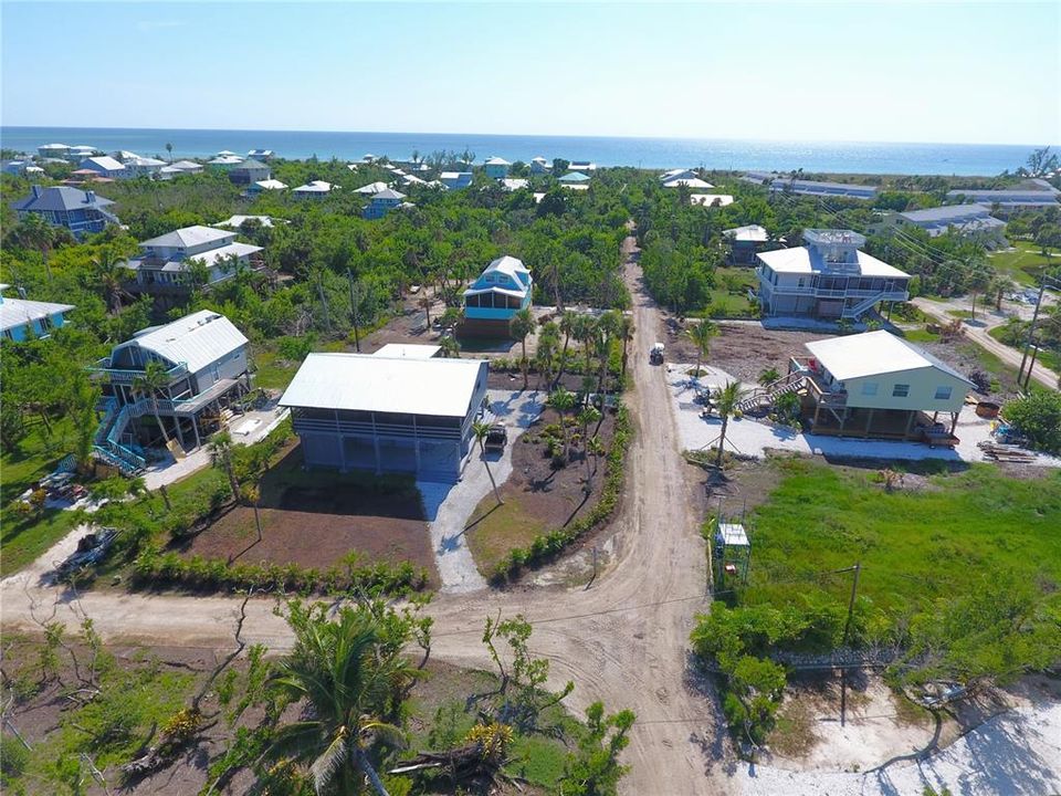 待售: $795,000 (2 贝兹, 2 浴室, 1056 平方英尺)