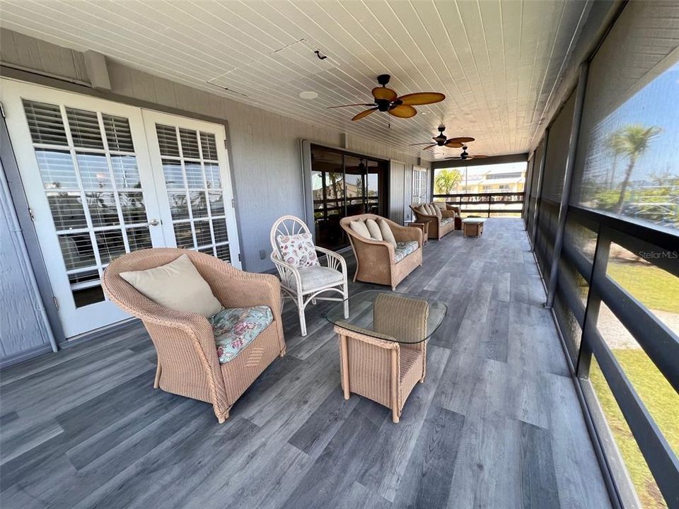 待售: $795,000 (2 贝兹, 2 浴室, 1056 平方英尺)