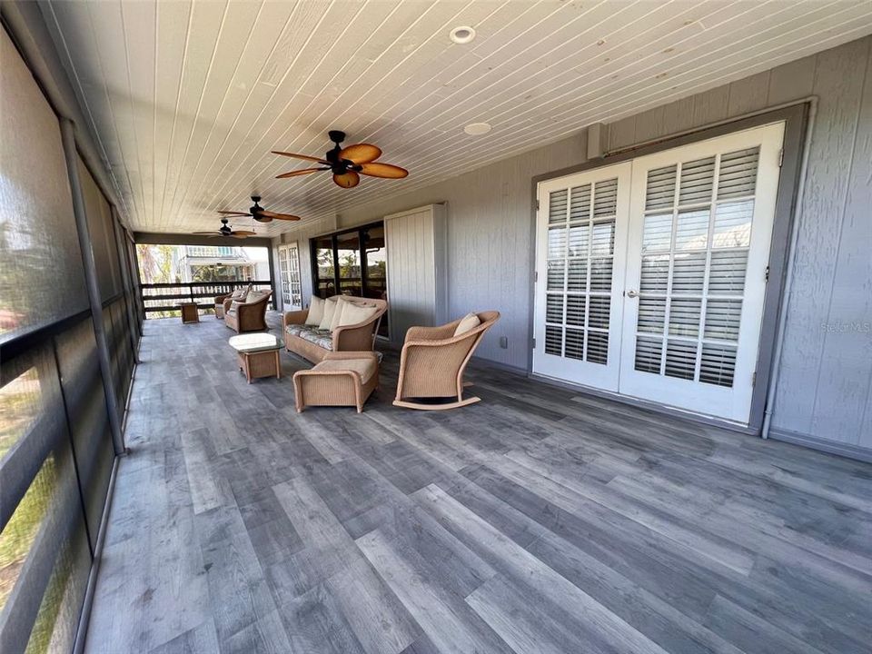 待售: $795,000 (2 贝兹, 2 浴室, 1056 平方英尺)