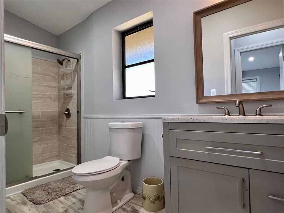 待售: $795,000 (2 贝兹, 2 浴室, 1056 平方英尺)