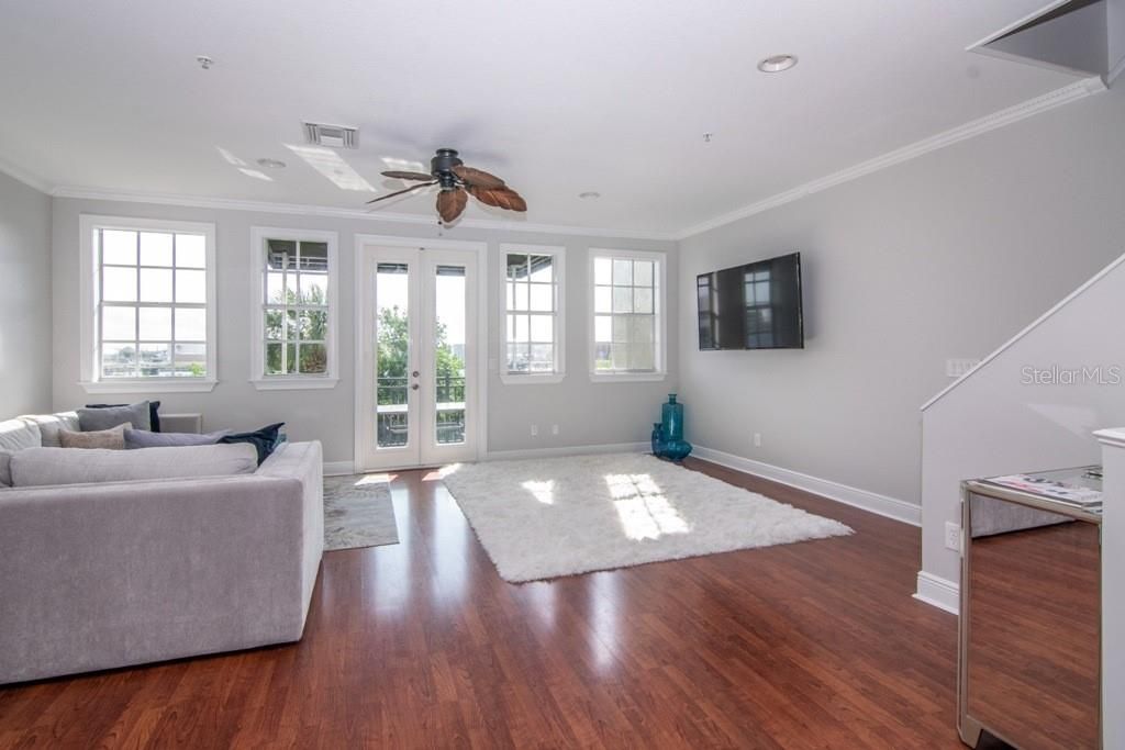 Active With Contract: $4,750 (3 beds, 2 baths, 2050 Square Feet)