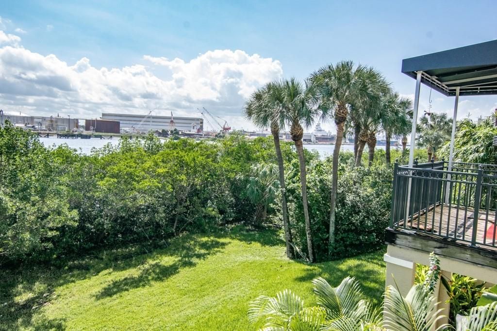 Active With Contract: $4,750 (3 beds, 2 baths, 2050 Square Feet)