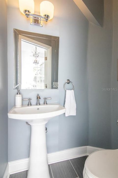 Active With Contract: $4,750 (3 beds, 2 baths, 2050 Square Feet)