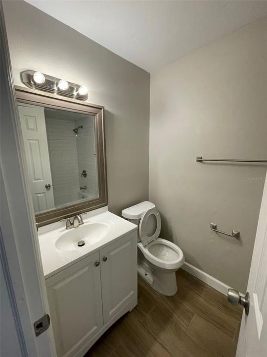For Rent: $1,290 (2 beds, 1 baths, 826 Square Feet)
