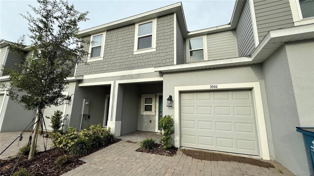 Recently Rented: $1,695 (3 beds, 2 baths, 1407 Square Feet)