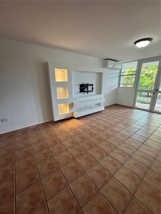 На продажу: $465,000 (3 спален, 2 ванн, 1573 Квадратных фут)