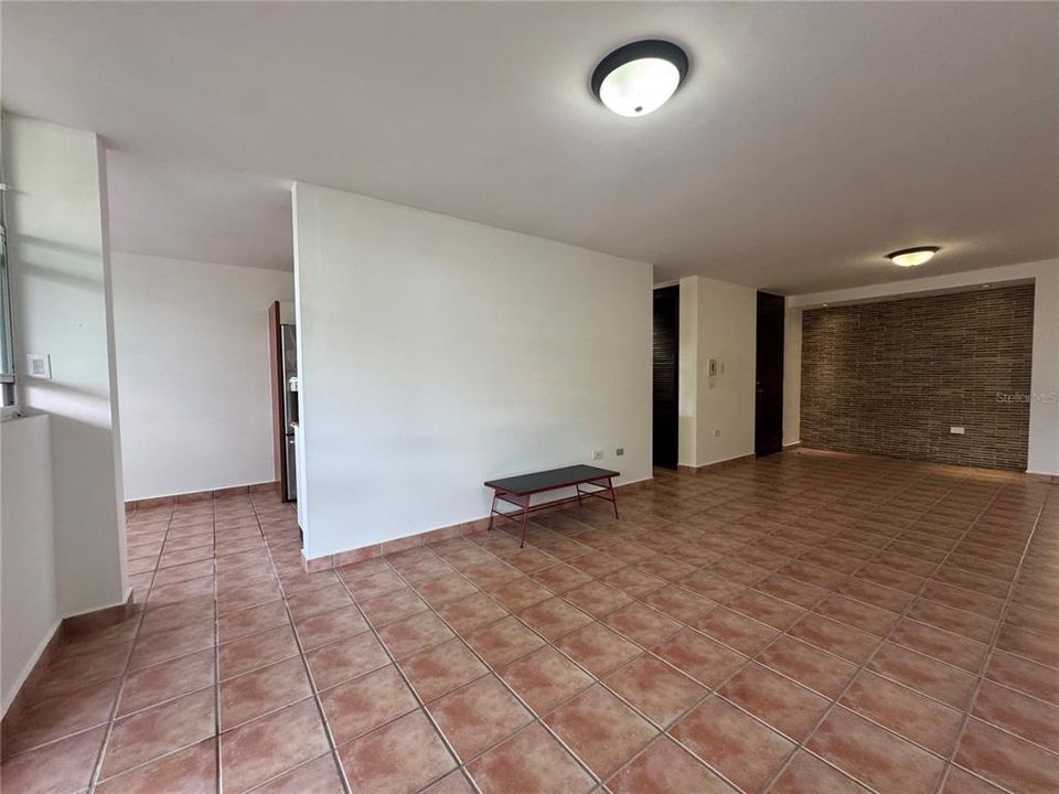 На продажу: $465,000 (3 спален, 2 ванн, 1573 Квадратных фут)