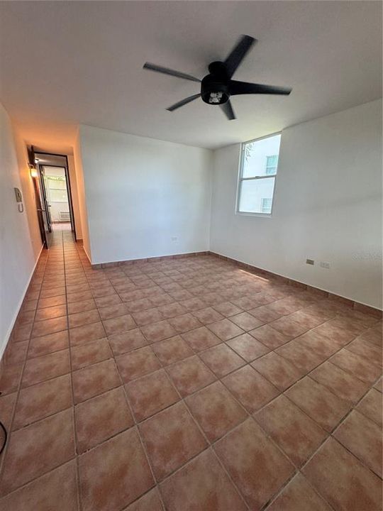 На продажу: $465,000 (3 спален, 2 ванн, 1573 Квадратных фут)