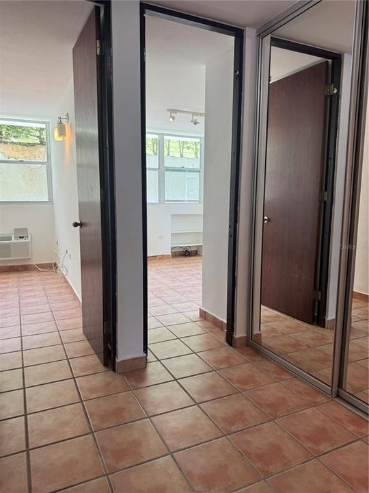 На продажу: $465,000 (3 спален, 2 ванн, 1573 Квадратных фут)