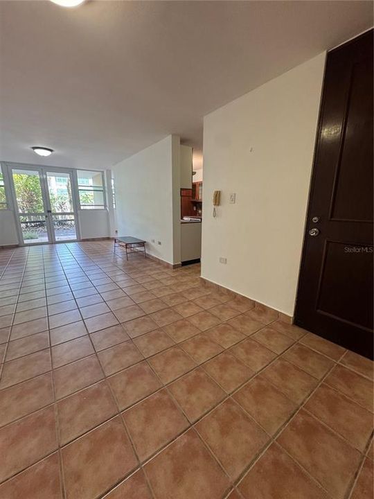 На продажу: $465,000 (3 спален, 2 ванн, 1573 Квадратных фут)