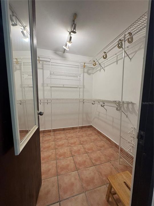 На продажу: $465,000 (3 спален, 2 ванн, 1573 Квадратных фут)