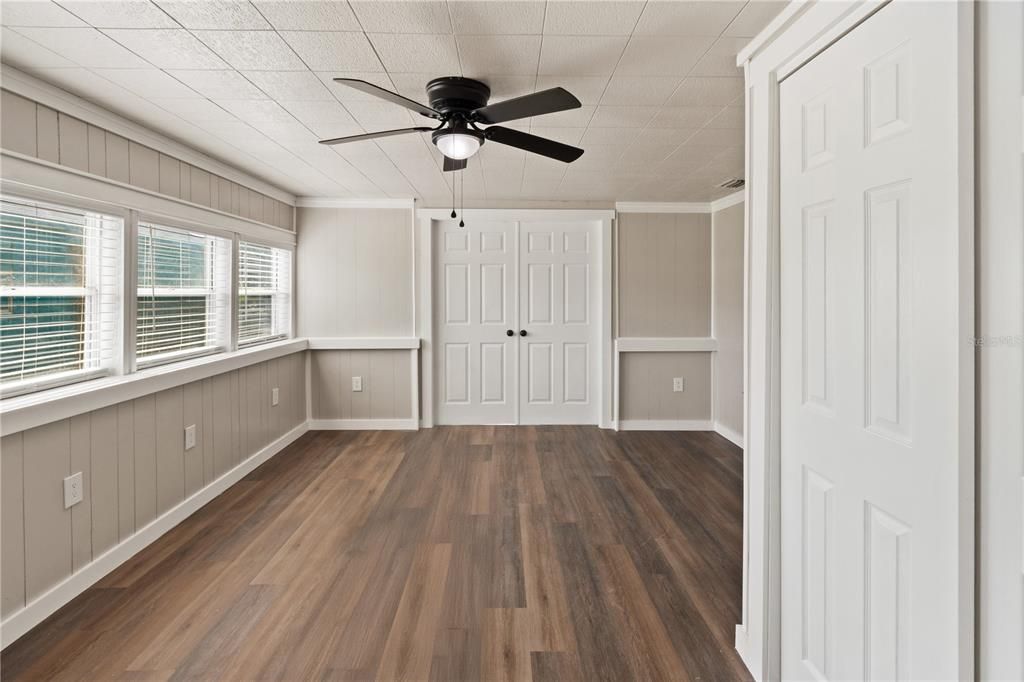 На продажу: $249,900 (4 спален, 2 ванн, 1640 Квадратных фут)