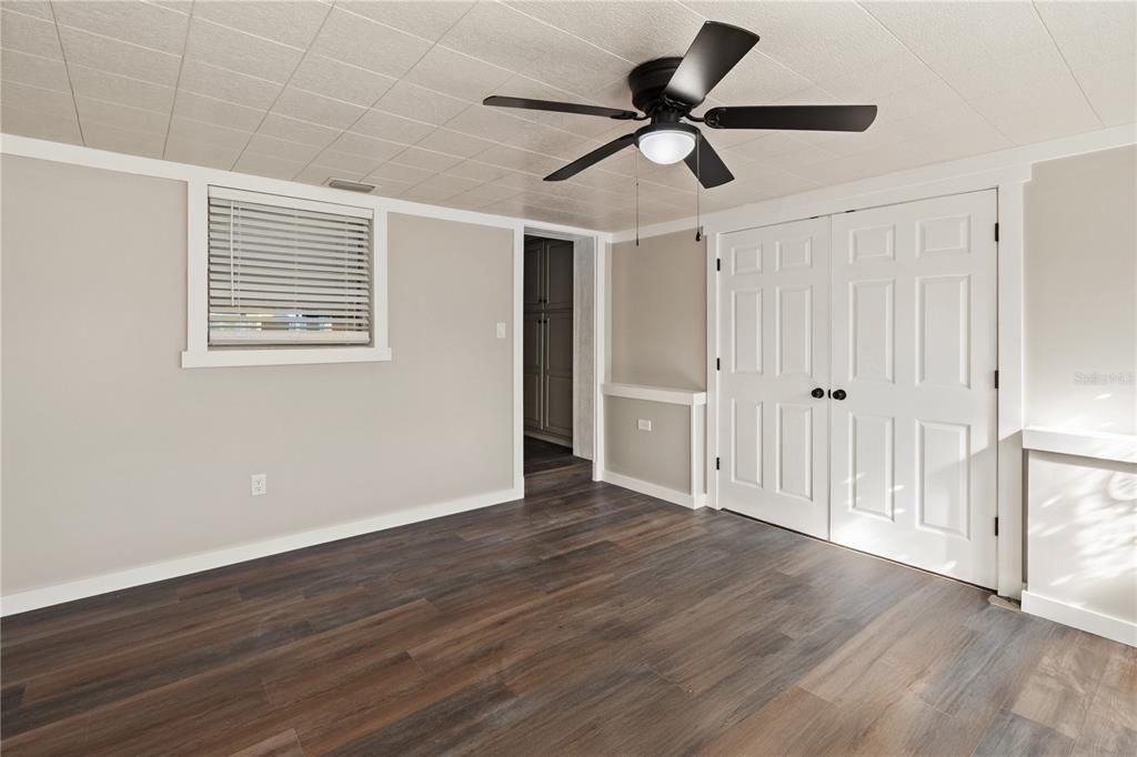 На продажу: $249,900 (4 спален, 2 ванн, 1640 Квадратных фут)