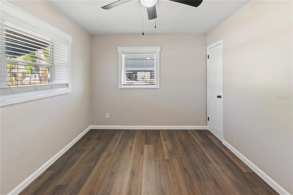 На продажу: $249,900 (4 спален, 2 ванн, 1640 Квадратных фут)