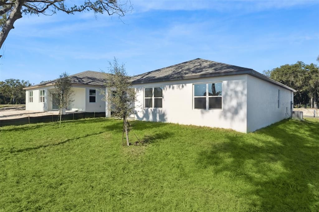 For Sale: $356,999 (4 beds, 2 baths, 1839 Square Feet)