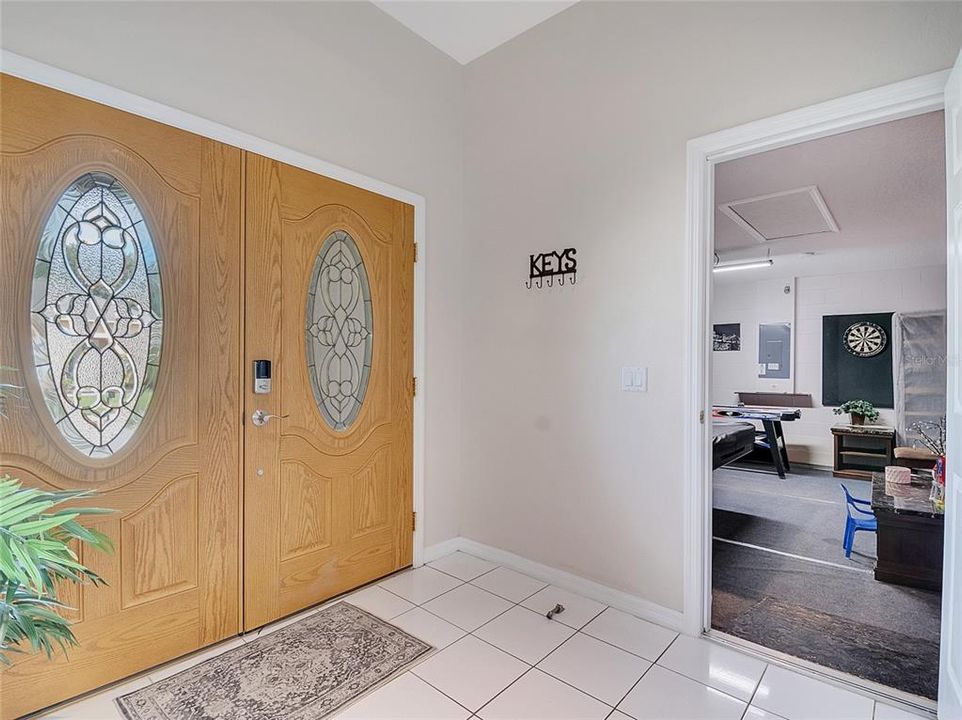 For Rent: $2,550 (4 beds, 3 baths, 1836 Square Feet)