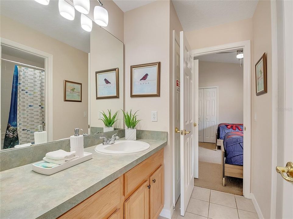 For Rent: $2,550 (4 beds, 3 baths, 1836 Square Feet)