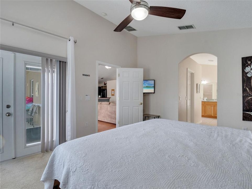 For Rent: $2,550 (4 beds, 3 baths, 1836 Square Feet)