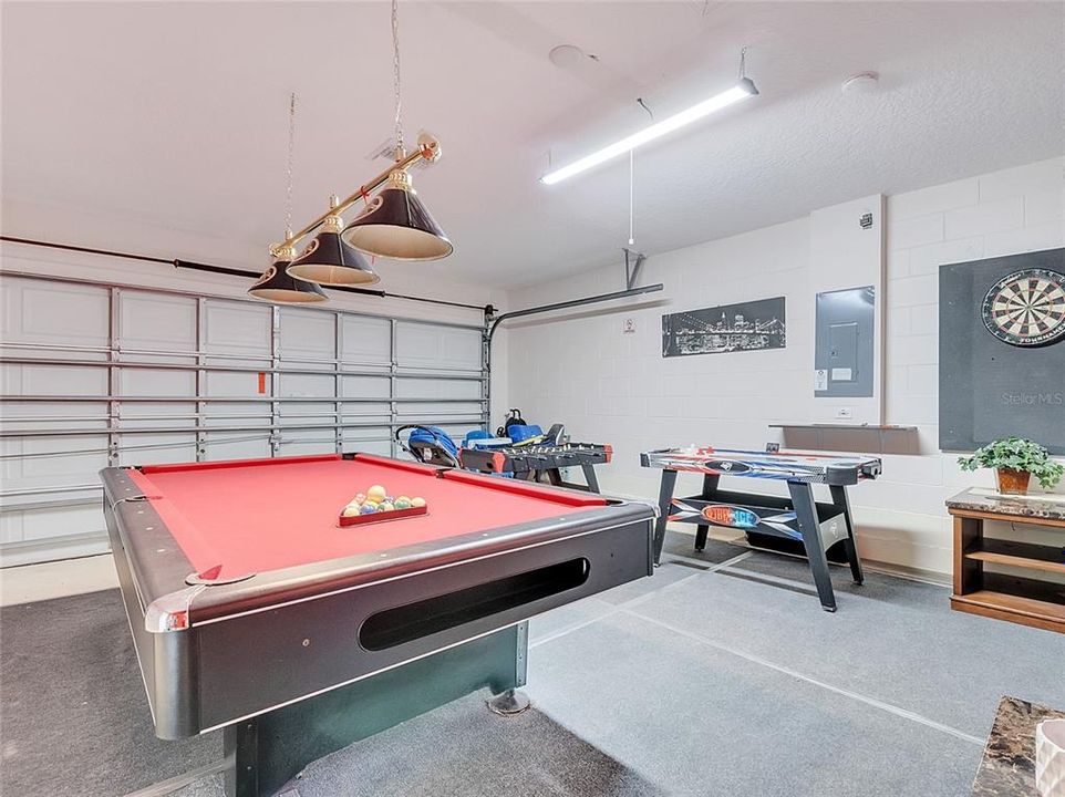 For Rent: $2,550 (4 beds, 3 baths, 1836 Square Feet)