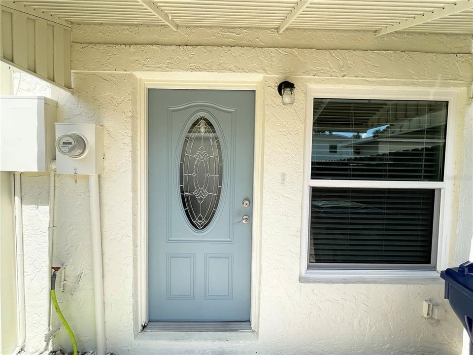 Под контрактом: $1,800 (2 спален, 1 ванн, 1044 Квадратных фут)