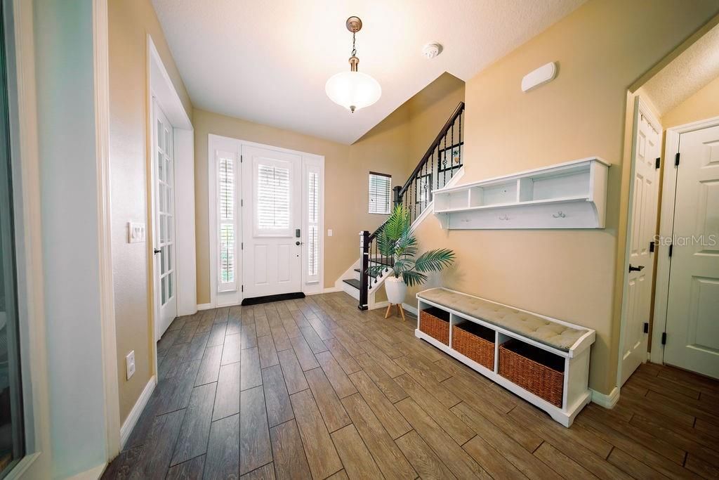 For Sale: $1,074,990 (5 beds, 3 baths, 3956 Square Feet)