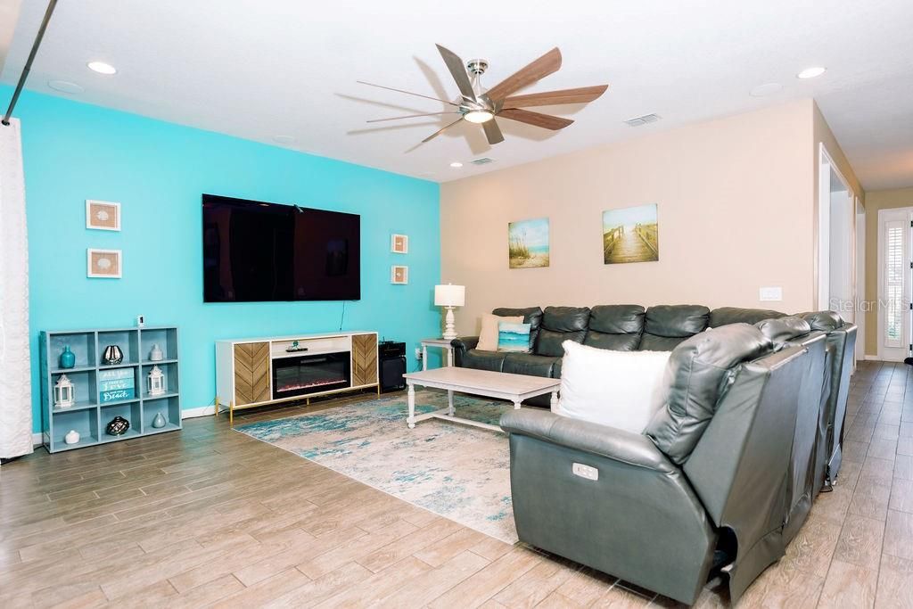 For Sale: $1,074,990 (5 beds, 3 baths, 3956 Square Feet)