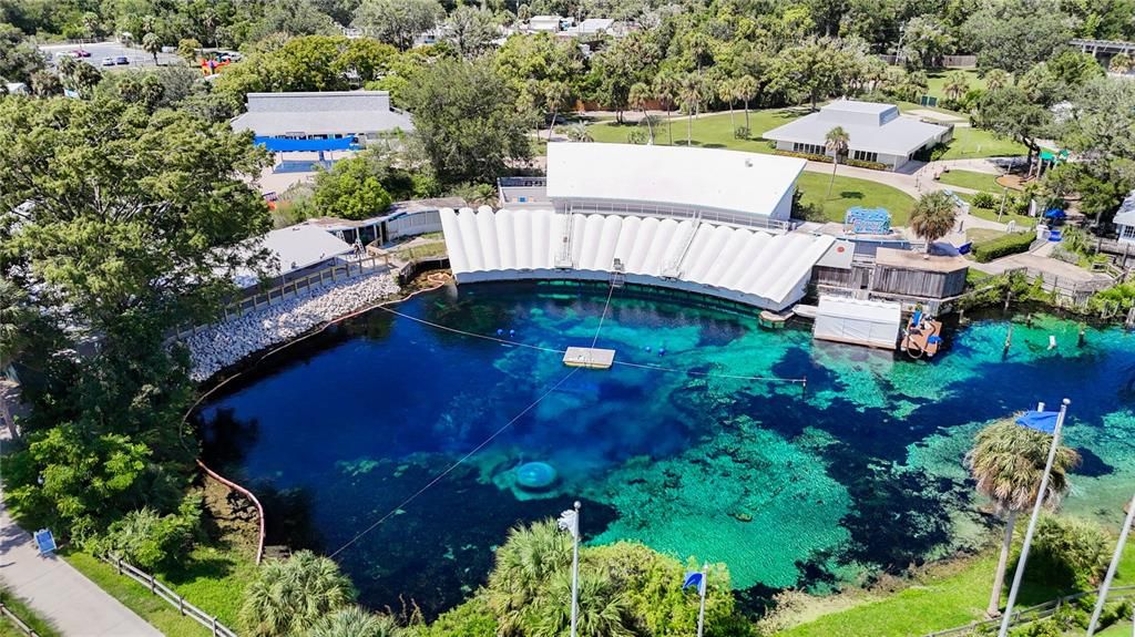 Active With Contract: $159,000 (2 beds, 2 baths, 864 Square Feet)