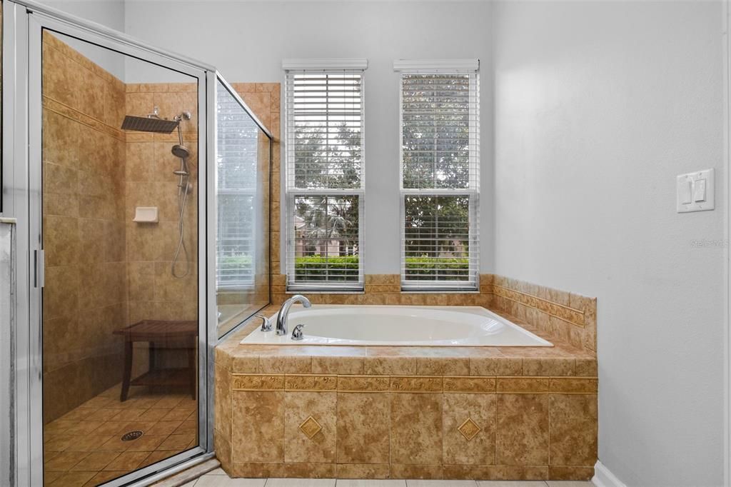 待售: $690,000 (4 贝兹, 3 浴室, 3485 平方英尺)