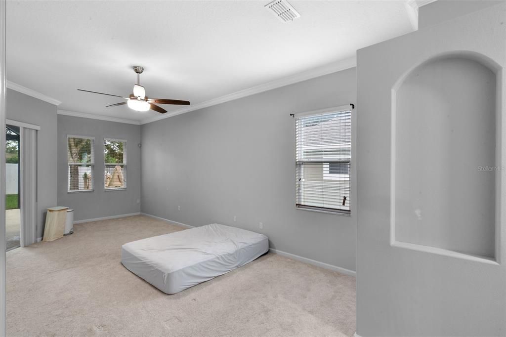 待售: $690,000 (4 贝兹, 3 浴室, 3485 平方英尺)