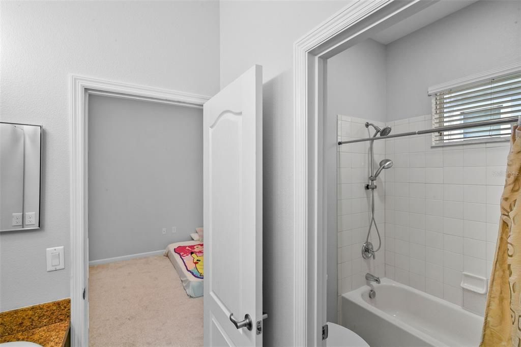 待售: $690,000 (4 贝兹, 3 浴室, 3485 平方英尺)